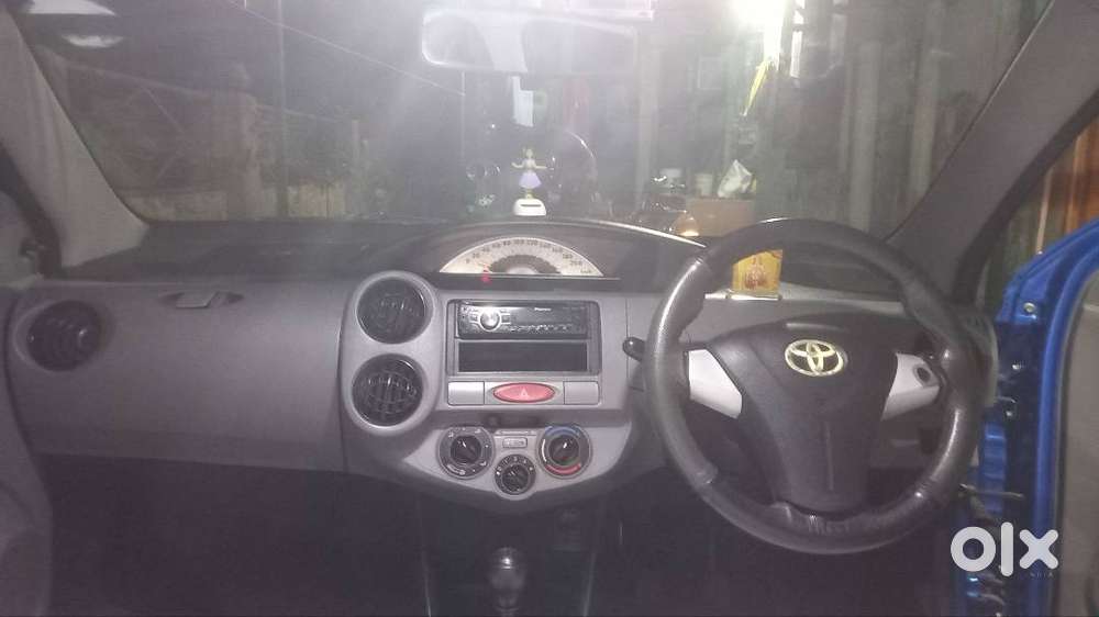 Toyota Etios Liva 2011