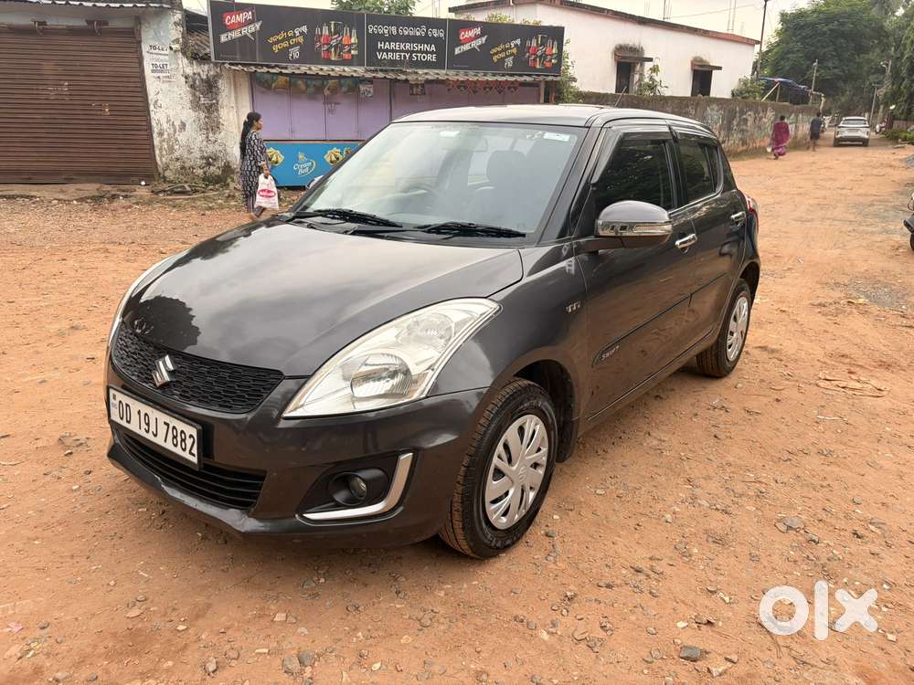 Maruti Suzuki Swift Vxi With Abs, 2017, Petrol