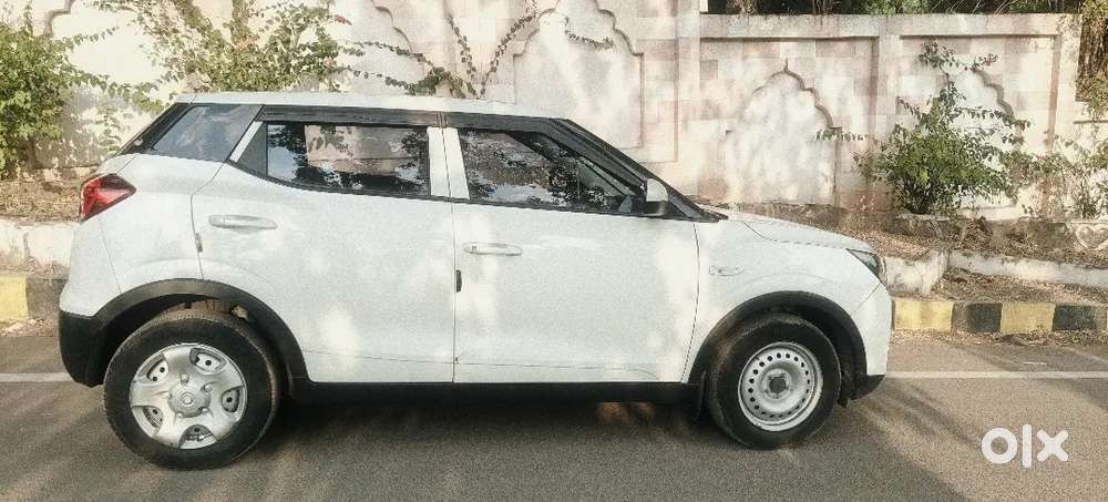 Mahindra Xuv300 2022 Petrol 48000 Km Driven
