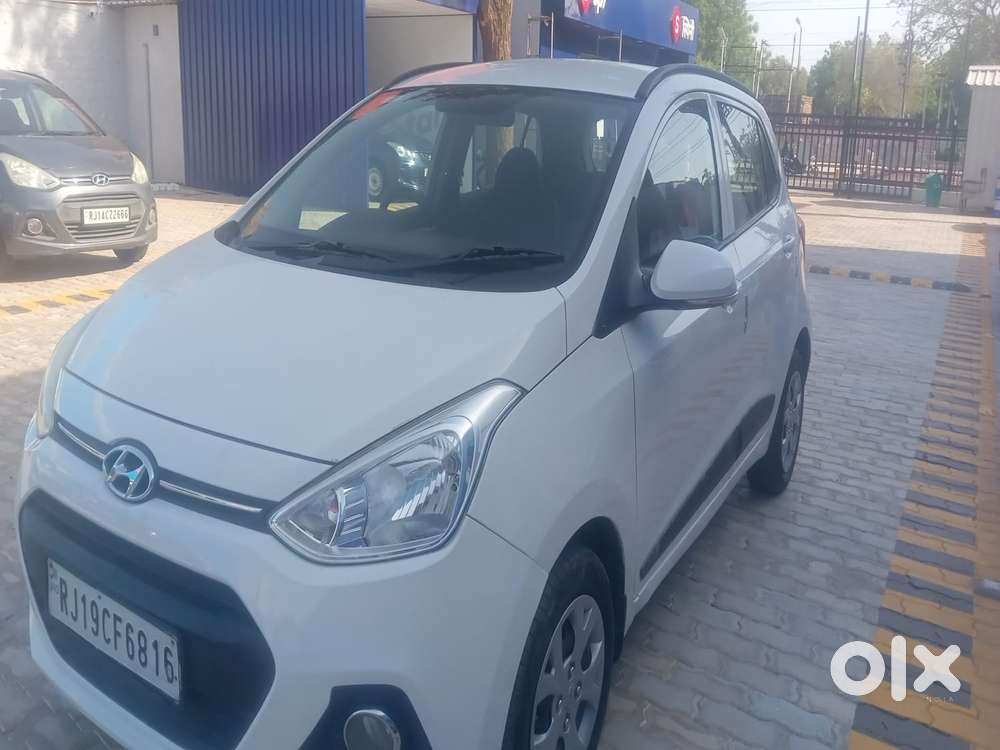 Hyundai Grand I10 1.2 Kappa Sportz, 2015, Petrol