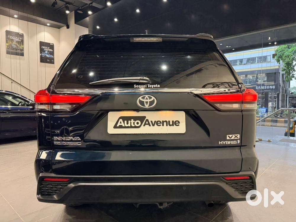 Toyota Innova Hycross 2.0 Vx Hybrid 7 Str, 2023, Petrol