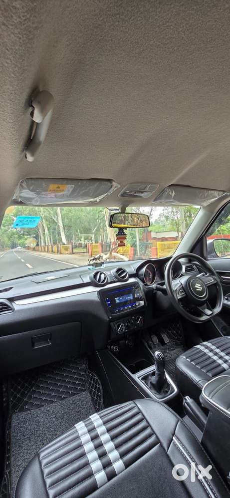 Maruti Suzuki Swift Vvt Vxi, 2022, Petrol