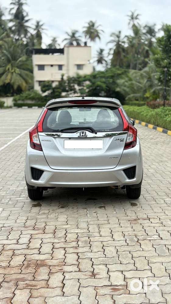 Honda Jazz V Automatic, 2017, Petrol