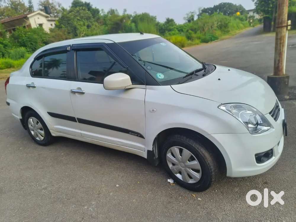 Maruti Suzuki Dzire 1.2 Vxi 2010