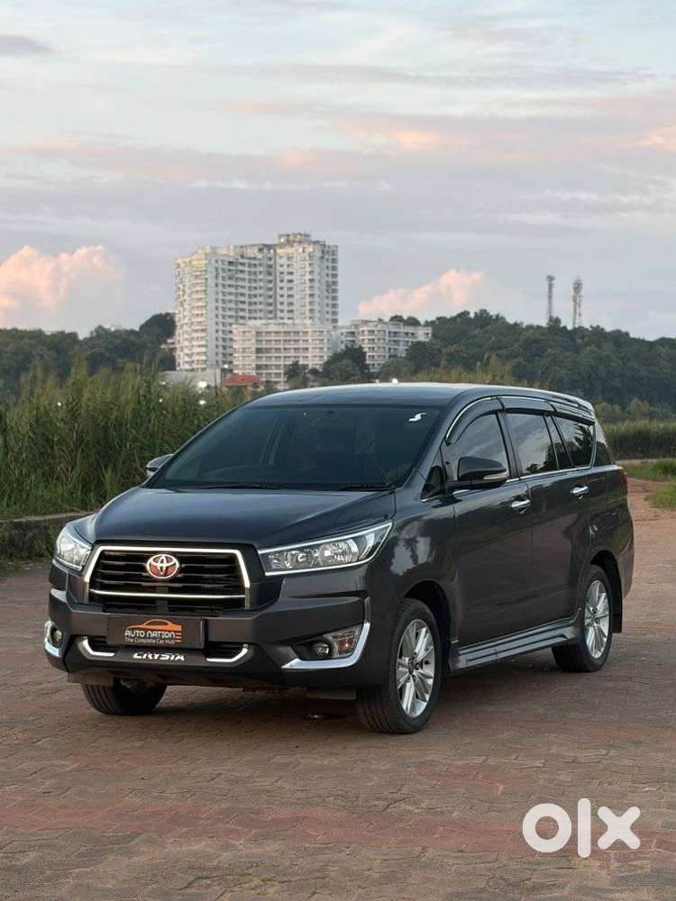Toyota Innova Crysta 2.4 V, 2017, Diesel
