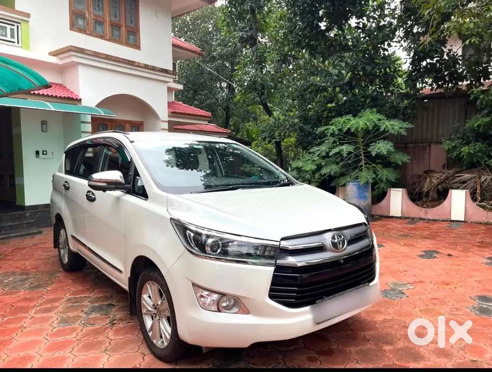 Crysta Z Automatic, Orginal Kerala,well Maintained, Company Service