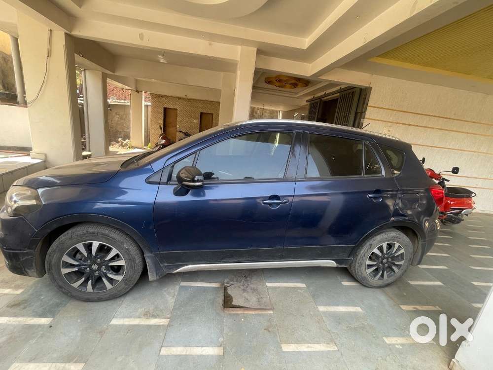 Maruti Suzuki S-cross 2018 Diesel Smart Hybrid Well Maintained