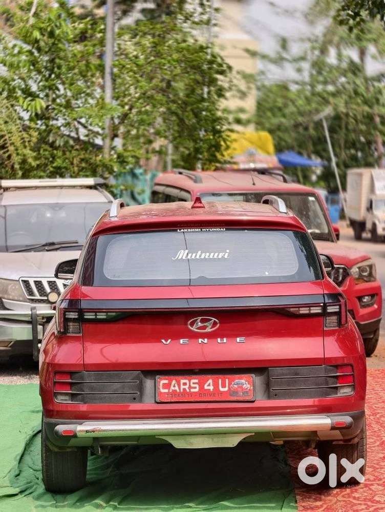 Hyundai Venue S (o) 1.2 Petrol Knight Edition, 2023, Petrol