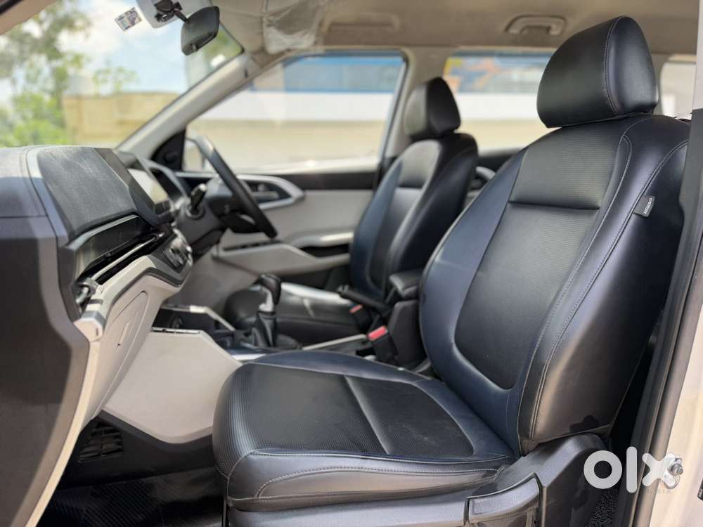 Kia Carens 1.5 Premium 7 Str, 2023, Petrol