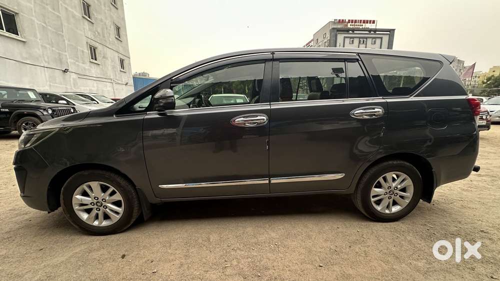 Toyota Innova Crysta 2.8 Gx At 8 Seater, 2018, Diesel