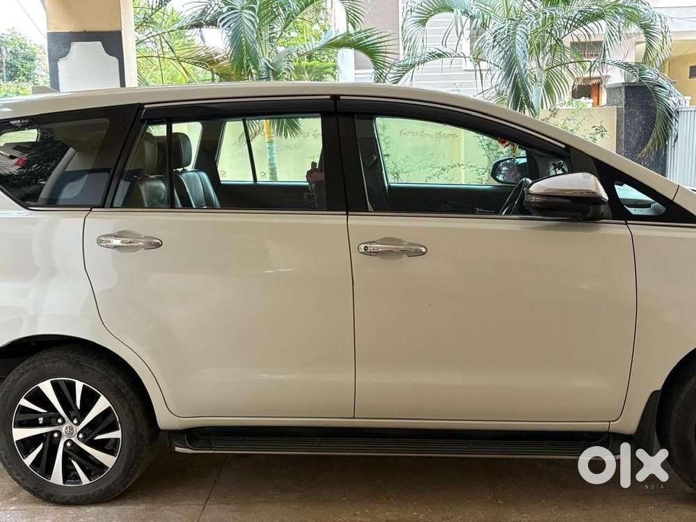 Toyota Innova Crysta 2021