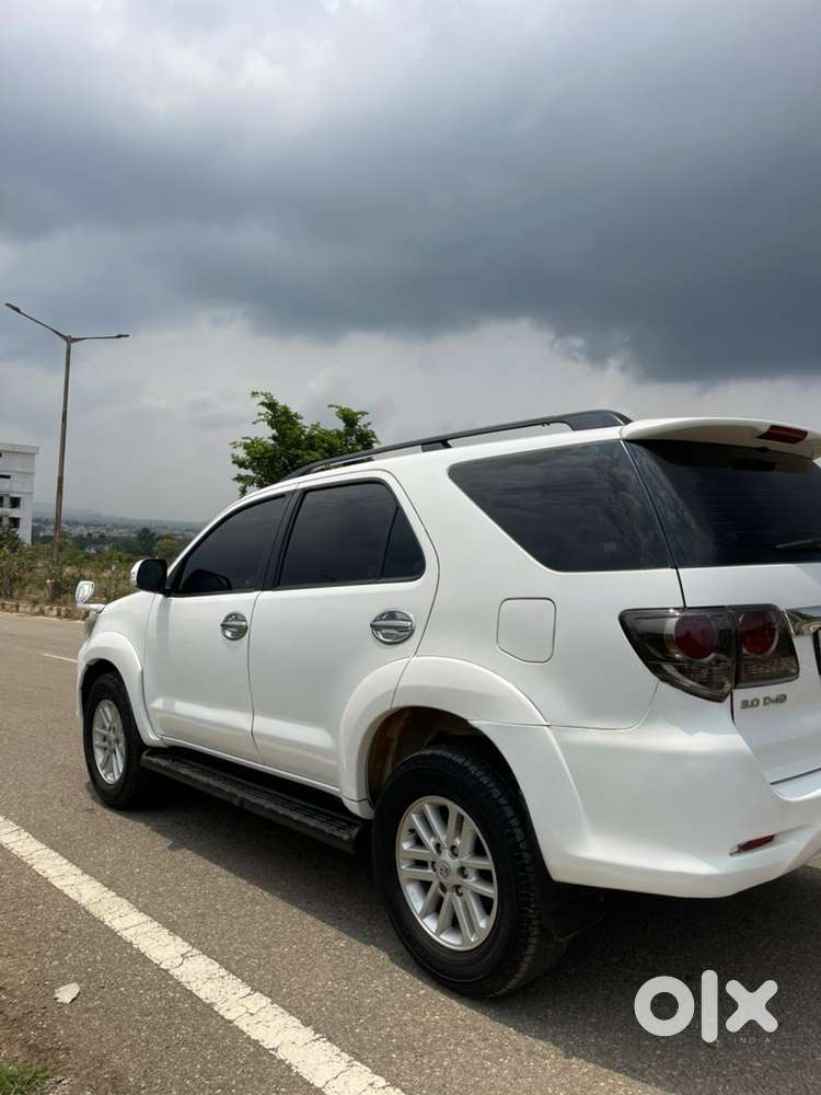Toyota Fortuner Diesel 2013