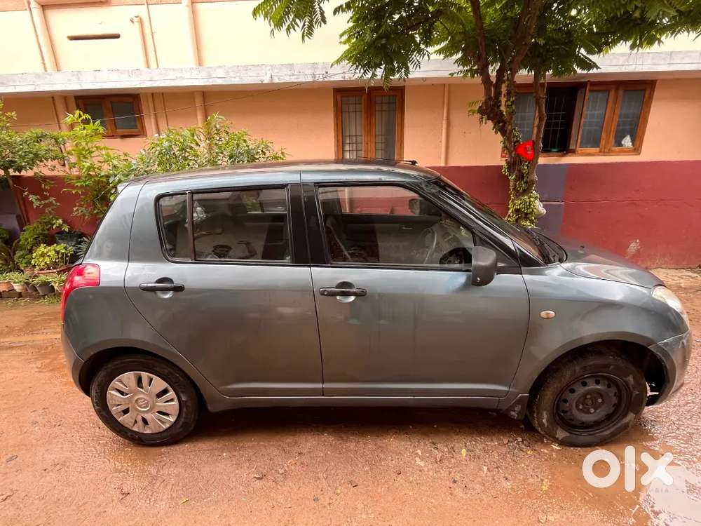 Maruti Swift Vxi 2005