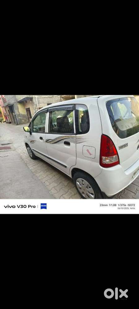 Maruti Suzuki Estilo Lxi, 2013, Petrol