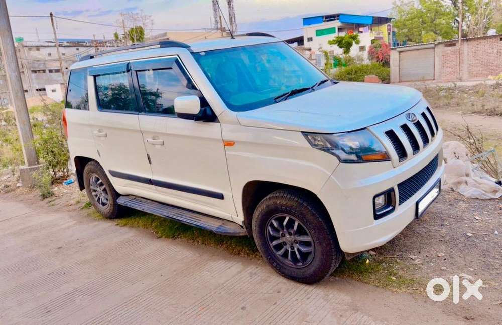 Mahindra Tuv 300 2018 Diesel Well Maintained