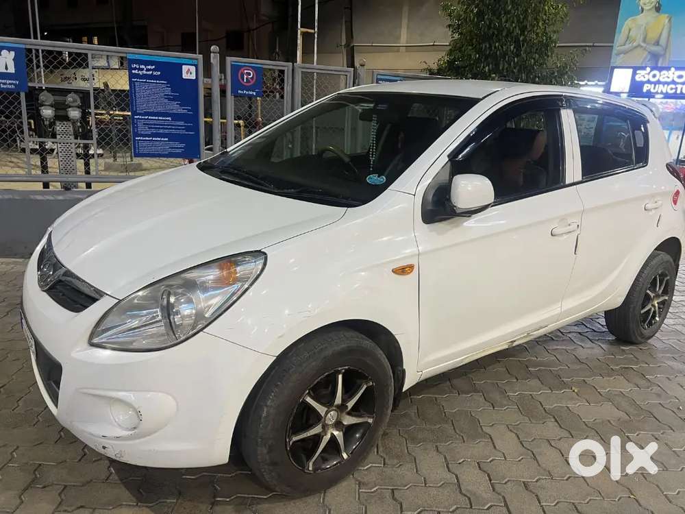 Hyundai I20 Magna 2010 Model