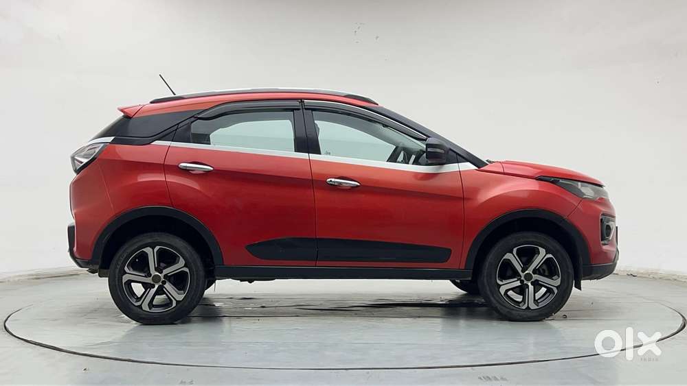 Tata Nexon 1.2 Revotron Xma Amt (s), 2022, Petrol
