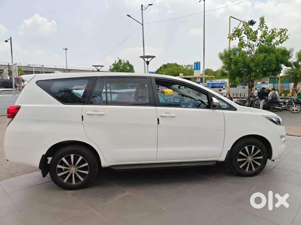Toyota Innova Crysta 2.4 G Mt 7 Str, 2020, Diesel