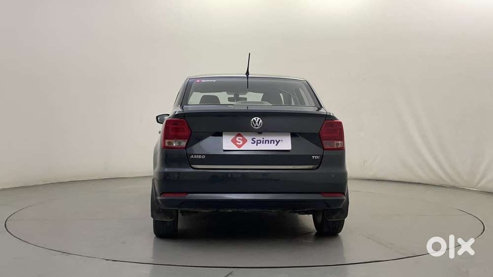 Volkswagen Ameo 1.5 Tdi Highline At 16 Alloy, 2019, Diesel