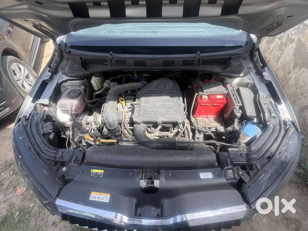 Skoda Slavia 1.0 Tsi Style At, 2022, Petrol