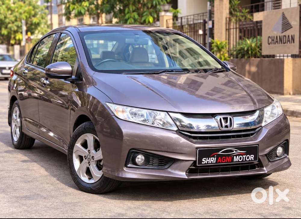 Honda City V Mt Sunroof, 2015, Petrol