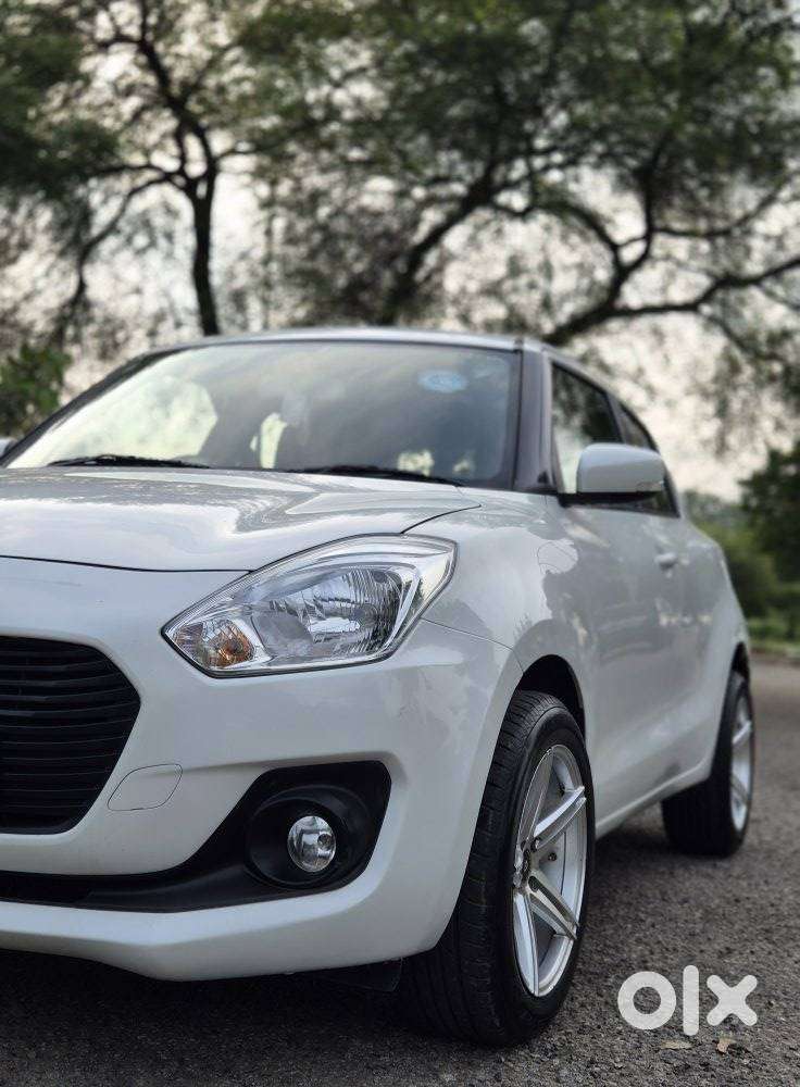 Maruti Suzuki Swift Vxi + Manual, 2021, Petrol