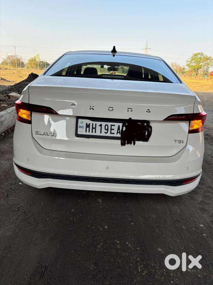 Skoda Slavia Ambition Petrol 2023