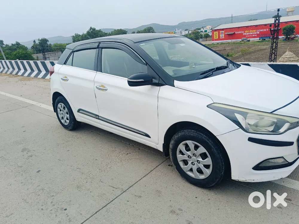 Hyundai Elite I20 2017 Diesel 100000 Km Driven