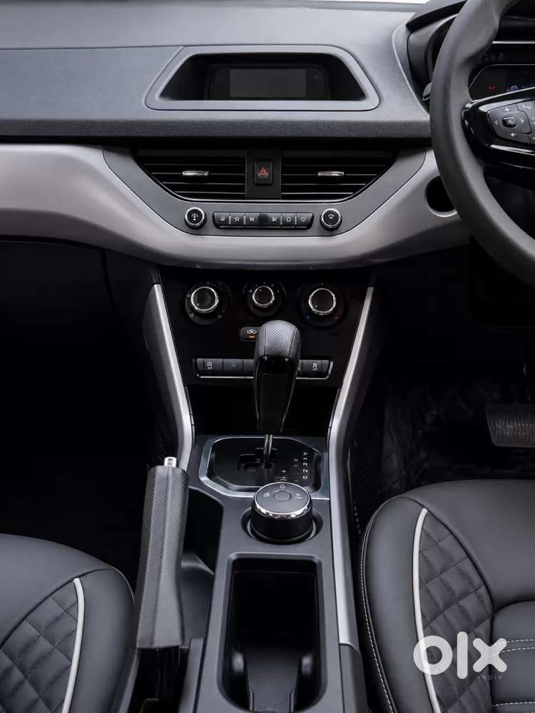 Tata Nexon 1.2 Revotron Xma Amt (s), 2022, Petrol