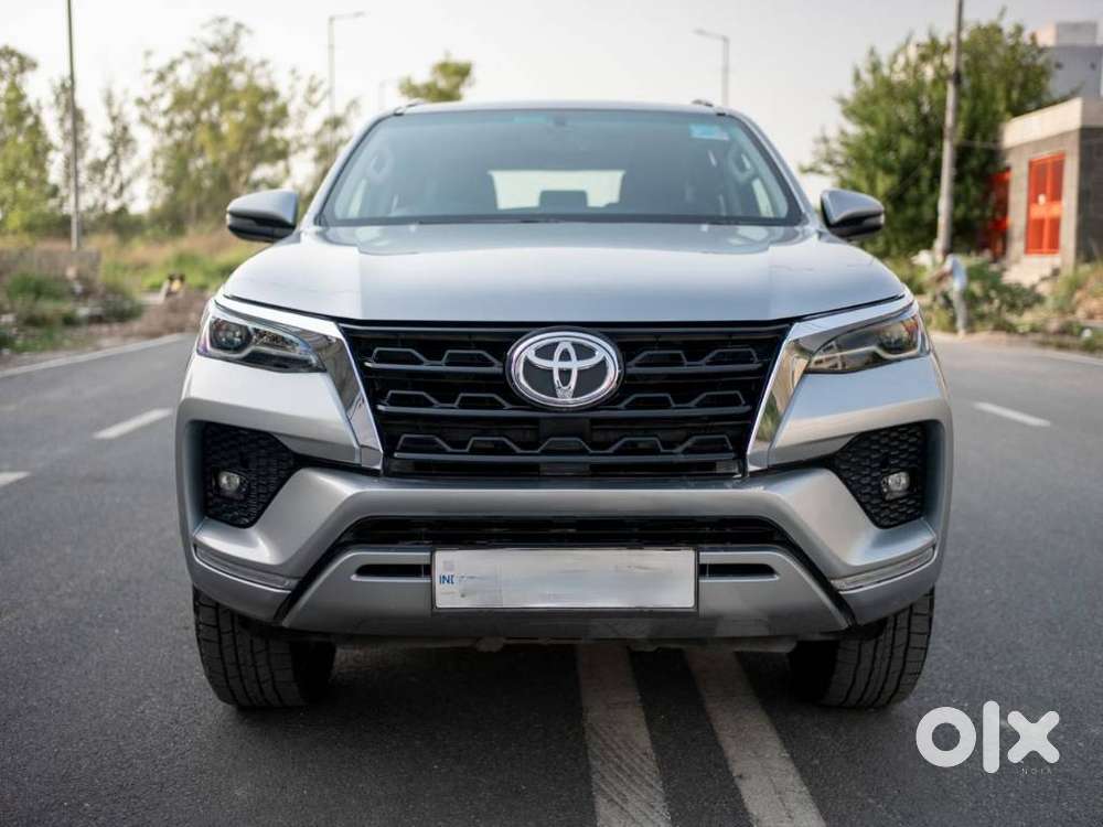 Toyota Fortuner 4x2 At 2.7 Petrol, 2022, Petrol