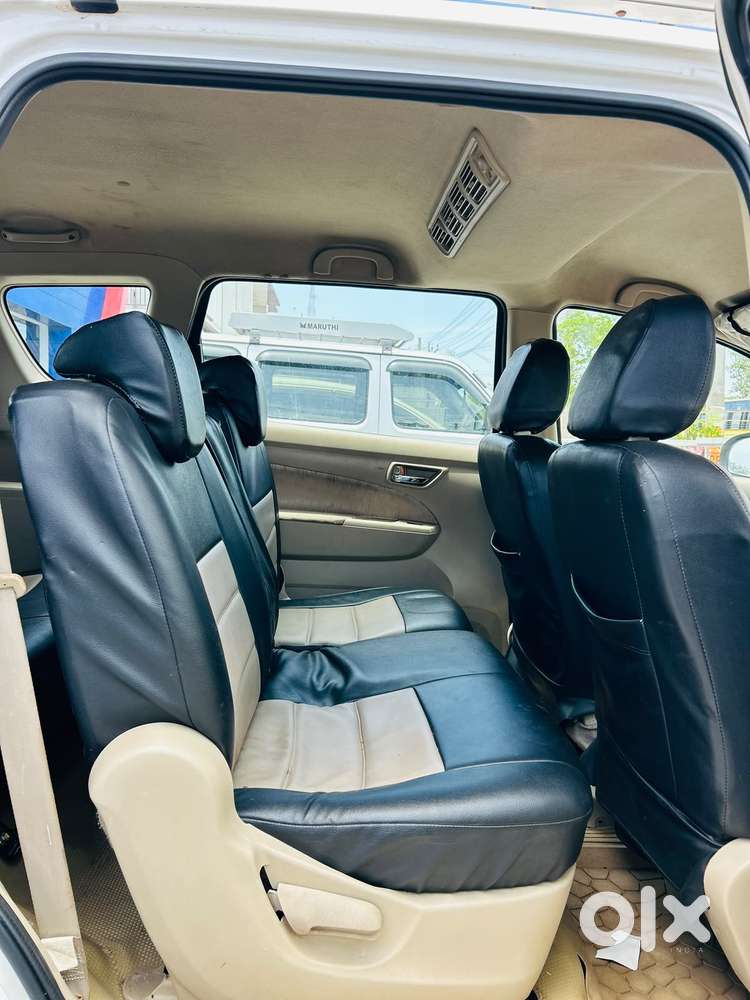 Maruti Suzuki Ertiga Vxi Abs, 2012, Petrol