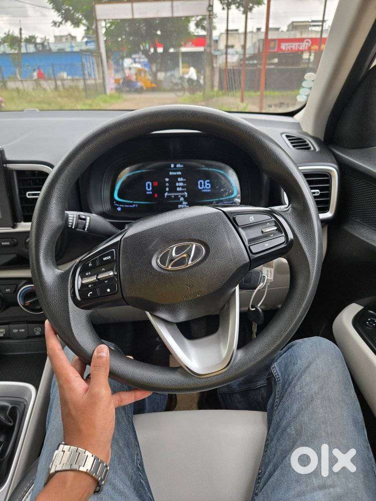 Hyundai Venue S 1.2 Petrol, 2023, Petrol
