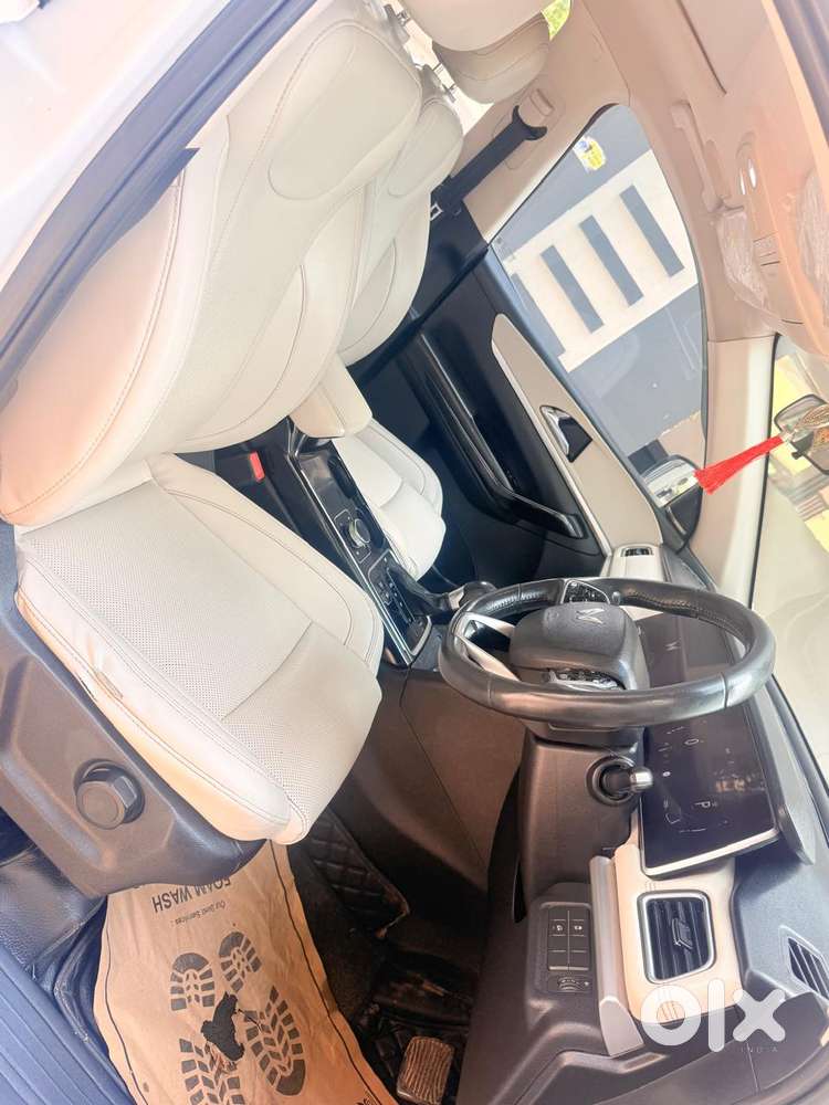 Mahindra Xuv700 2.2 Ax 7 Diesel At Luxury Pack Str, 2023, Diesel