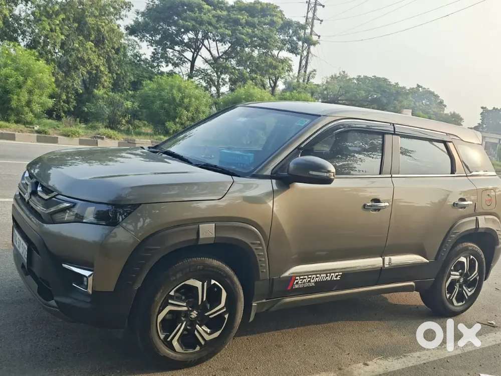 Maruti Suzuki Brezza Petrol Lxi 2025 March
