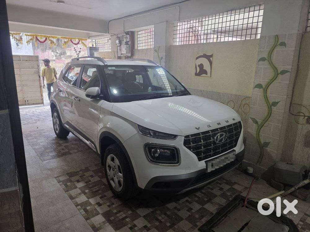 Hyundai Venue S, 2022, Petrol