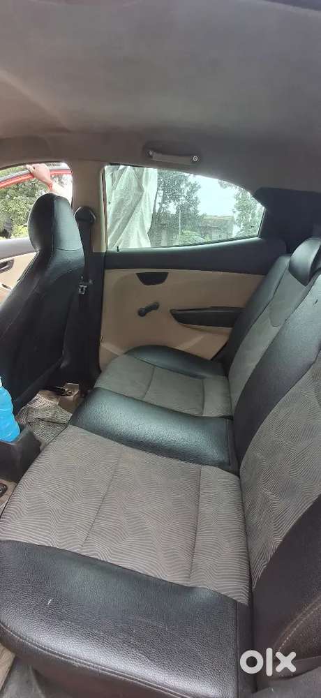 Hyundai Eon Magna Petrol 2013 Second