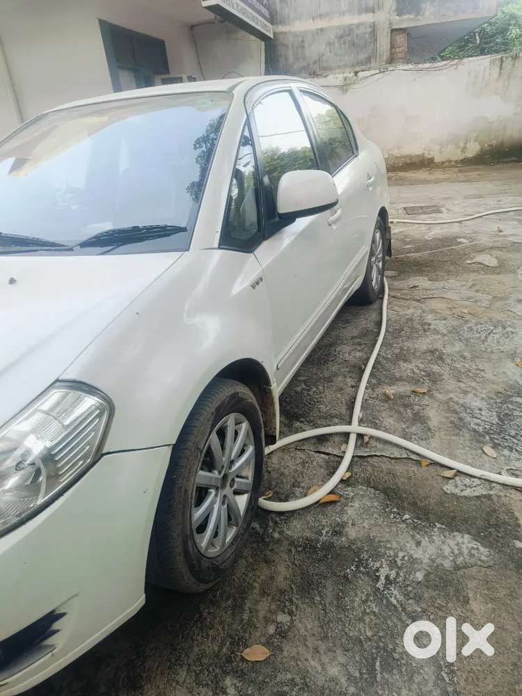 Maruti Suzuki Sx4 Zxi 2013 Cng