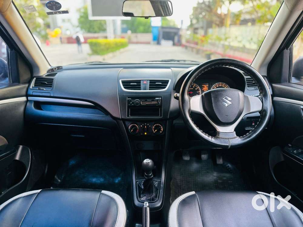 Maruti Suzuki Swift Vxi + Manual, 2012, Petrol