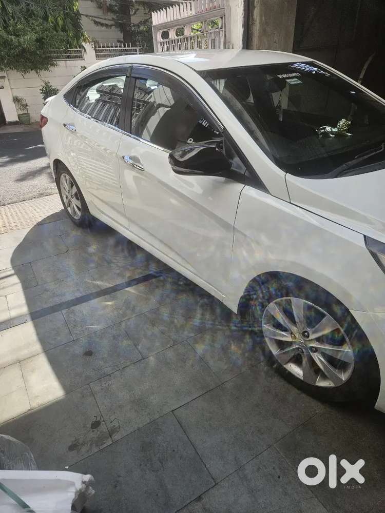 Hyundai Verna 2011 Diesel Manual