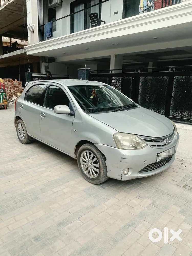 Toyota Etios Liva 2011 Manual Top Model