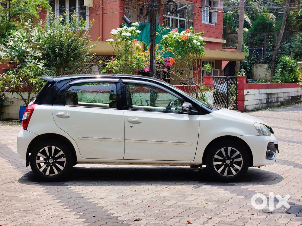 Toyota Etios Liva Vxd Dual Tone, 2019, Diesel