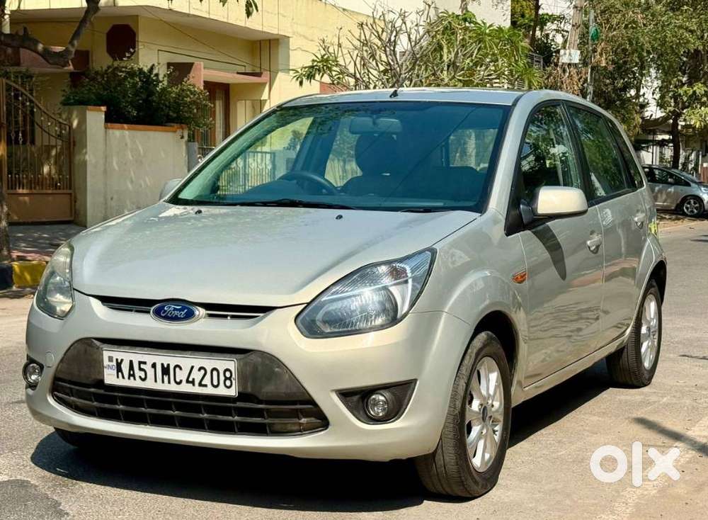Ford Figo 2010-2012 Petrol Titanium, 2012, Petrol