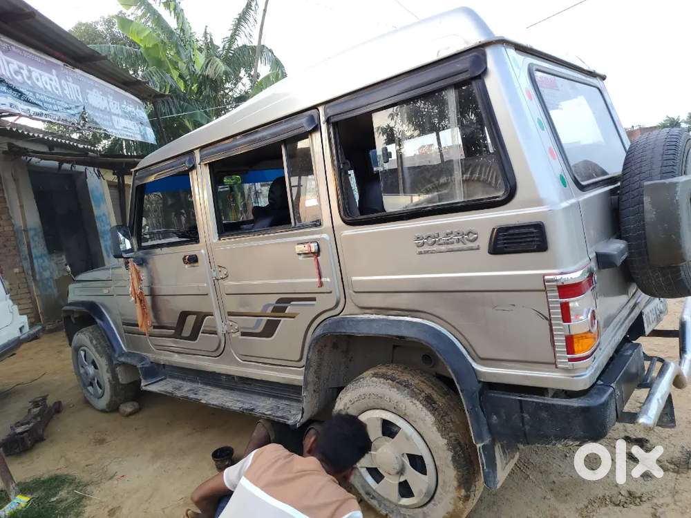 Mahindra Bolero 2013 2.5 Di Non Ac Silver