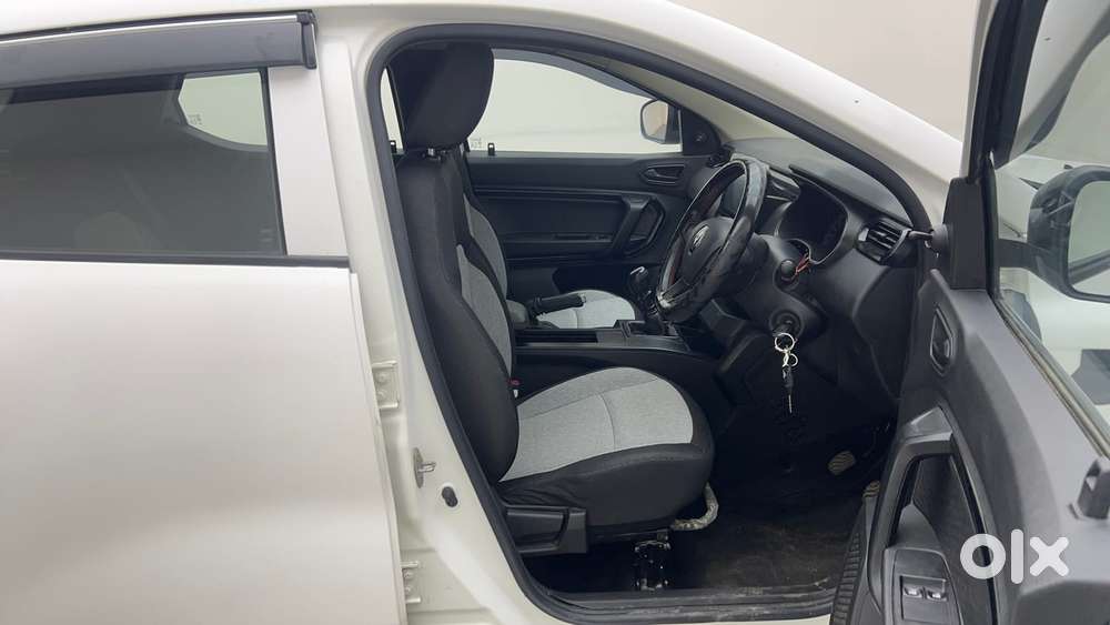 Renault Kiger Rxe, 2025, Petrol