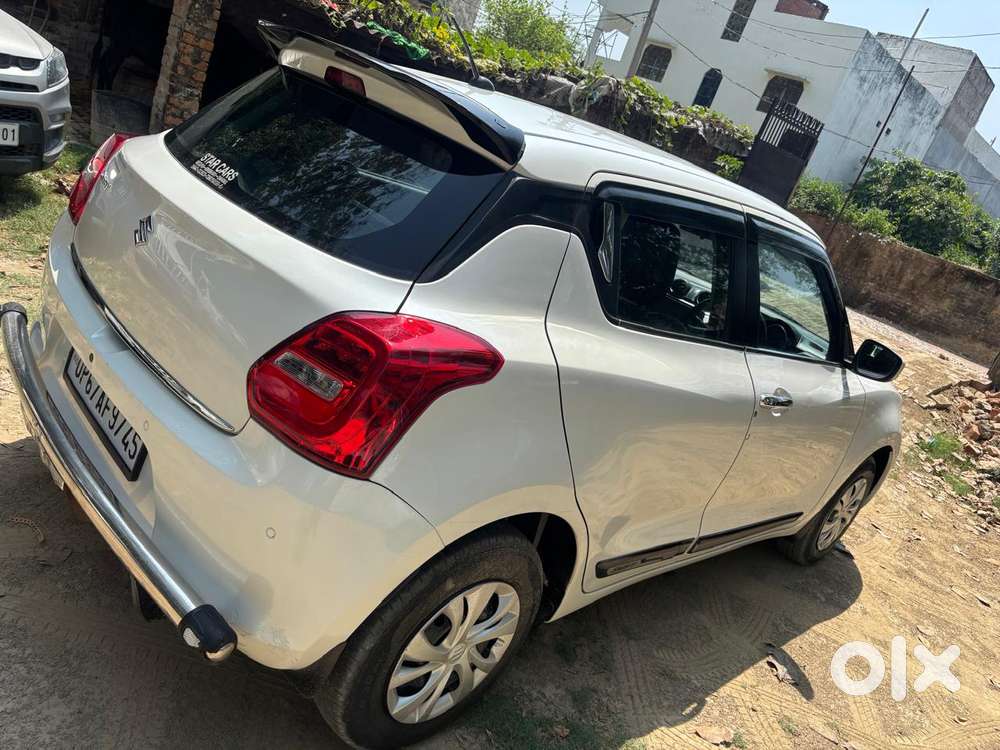 Maruti Suzuki Swift Vxi + Manual, 2023, Petrol