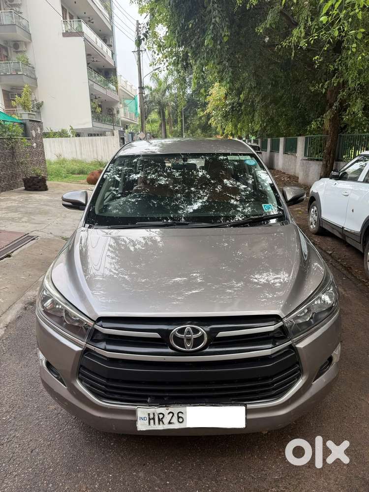 Toyota Innova Crysta 2.4 G Mt, 2016, Diesel