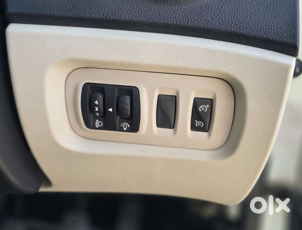 Renault Captur Platine Dual Tone Petrol, 2019, Cng & Hybrids