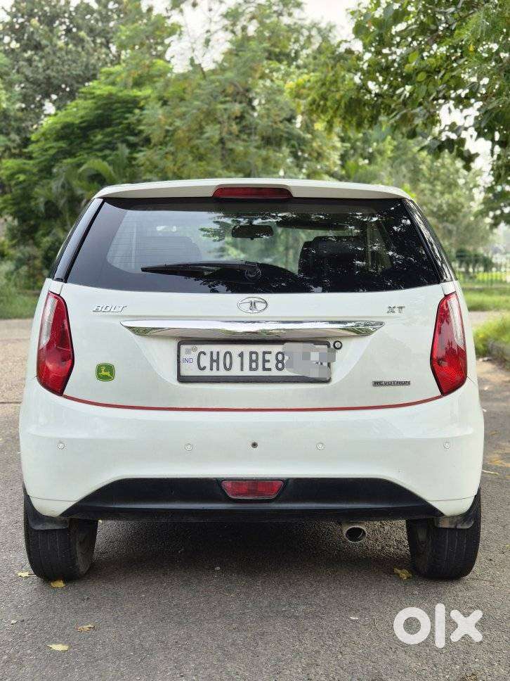 Tata Bolt Revotron Xt, 2015, Petrol