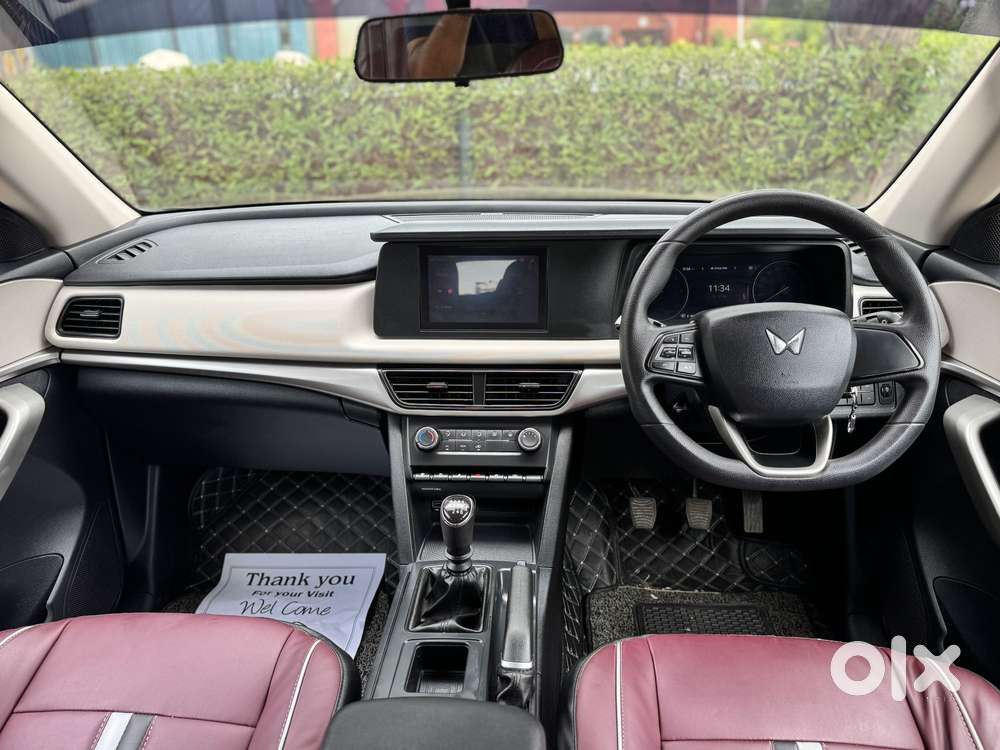 Mahindra Xuv700 2.2 Mx Diesel Mt 5 Str, 2023, Diesel