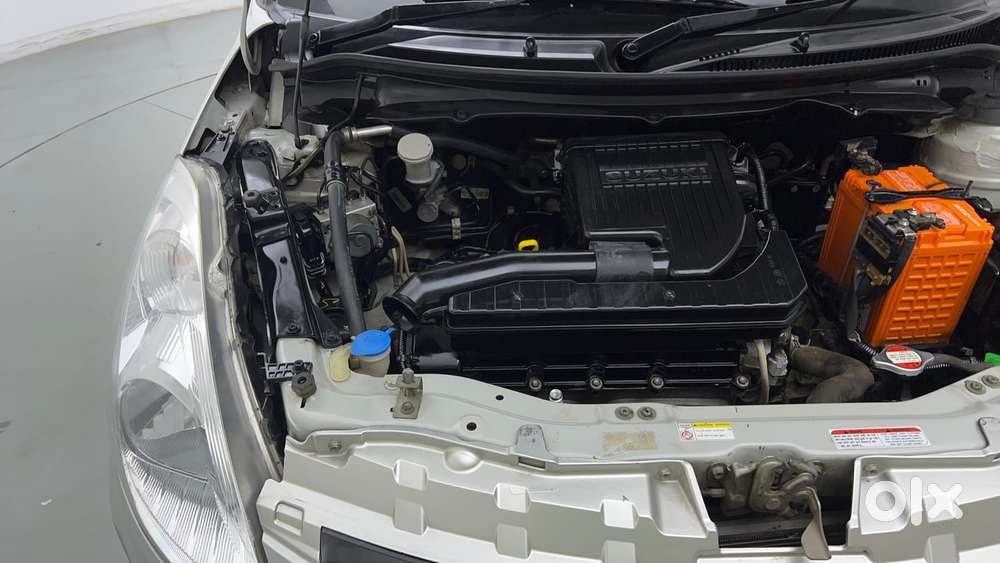 Maruti Suzuki Swift Vxi Optional, 2016, Petrol